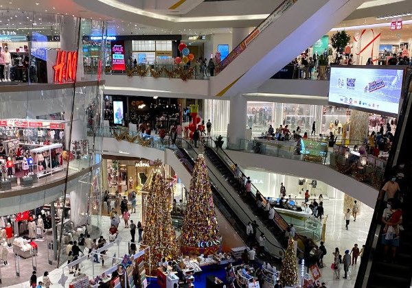 ICONSIAM christmas inside BANGKOK.jpg