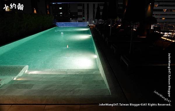 VIE Hotel Bangkok Pool2.jpg