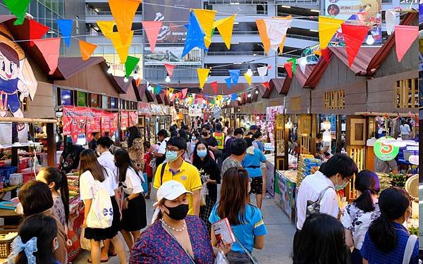 Gateway Bangsue popup street market3.jpg