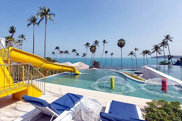 Hyatt Regency Koh Samui swimming pool.jpg