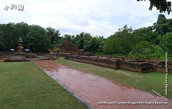 Wat That Kaow(Thatkhao)Chiang Mai3.jpg