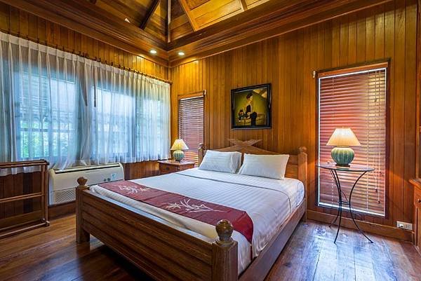 Fisherman Way Beach Villa Phuket Wooden Cottage2.jpg