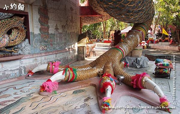 Wat Samphran泰國蟠龍寺7.jpg