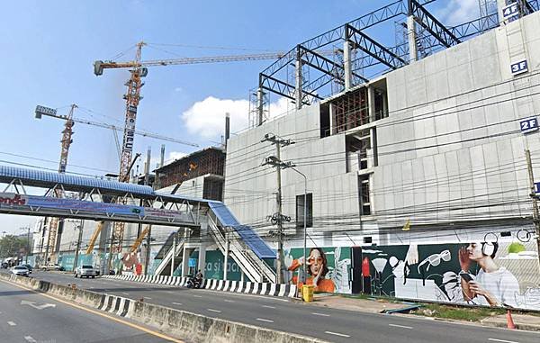 Central Si Racha Shopping Mall 2021.02.jpg