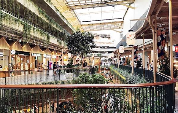 Central Si Racha Shopping Mall Chon Buri6.jpg