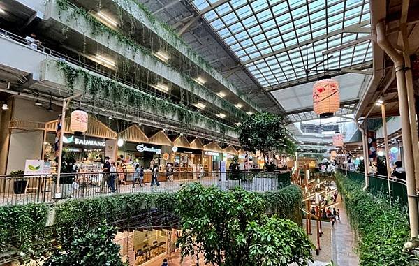 Central Si Racha Shopping Mall Chon Buri9.jpg