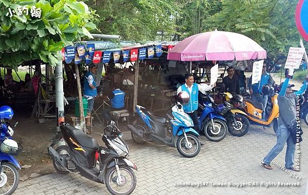 Pattaya motobike taxi.jpg