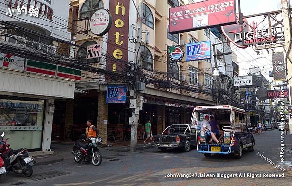 Pattaya Blue songthaew2.jpg