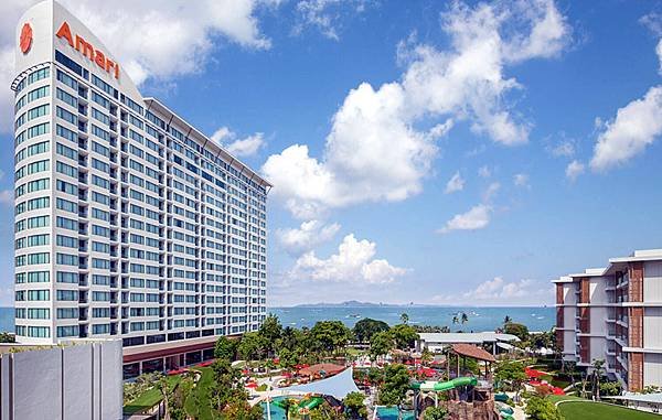 Amari Pattaya Resort Hotel Beach Road1.jpg