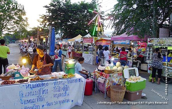 Night Market, Big C Extra Chiang Mai5.jpg