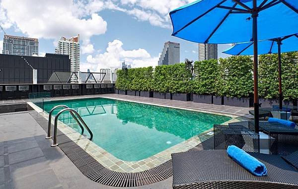 Haven&apos;t Met Bangkok Silom Hotel pool.jpg