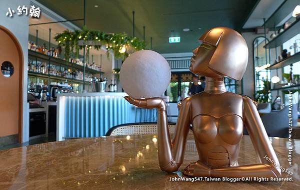 The Standard Bangkok Mahanakhon bar2.jpg