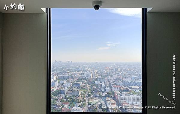 Avani Sukhumvit Bangkok Hotel room1.jpg