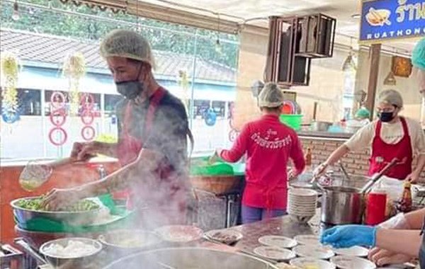 Rua Thong Boat Noodle2.jpg