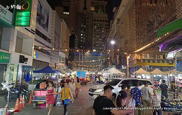 曼谷自由行四天三夜-Baiyoke Sky Hotel夜市.jpg