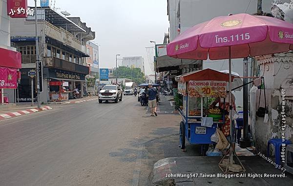 Fried Banana and Potato Thapae Road Chiang Mai.jpg