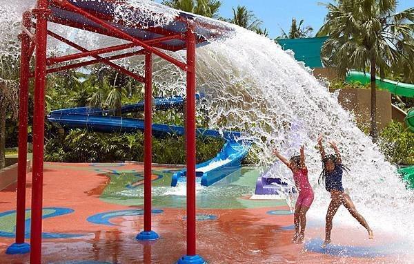 Shangri-La Tanjung Aru Kota Kinabalu Resort waterpark.jpg