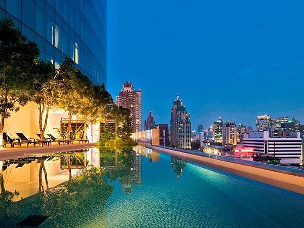 Novotel Bangkok Platinum Pratunam Hotel曼谷水門諾富特曼谷鉑金飯店pool2.jpg