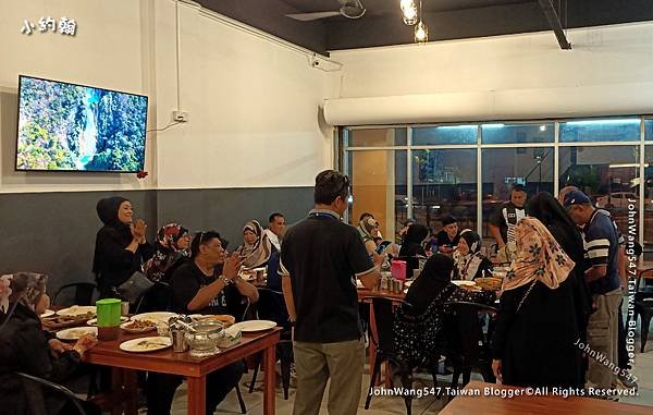 Tuk Tuk Tomyam Kota Kinabalu Thai Restaurant.jpg