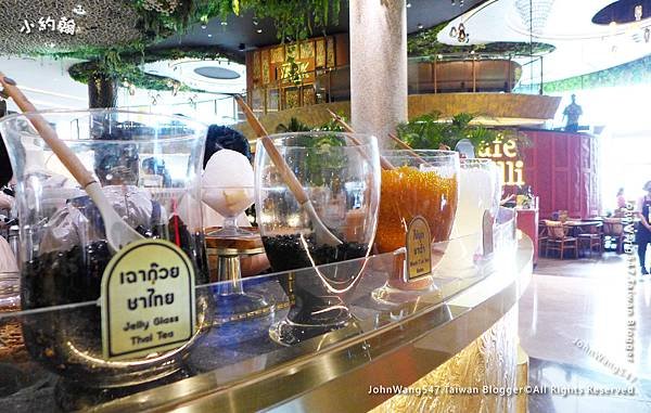 Pang Cha Royal Thai Tea Bangkok ICONSIAM.jpg