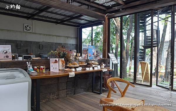 The Wood Land Coffee Shop Bangkok BTS On Nut2.jpg