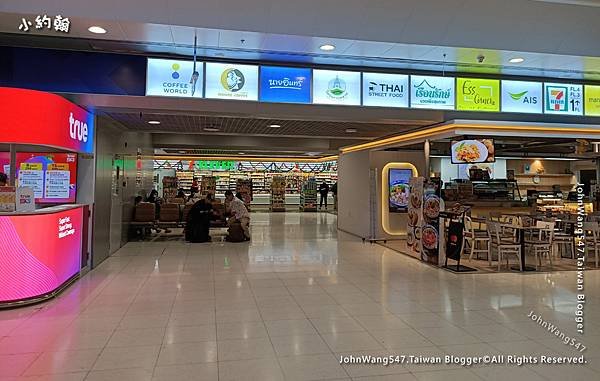 Suvarnabhumi airport機場B樓7-11.jpg