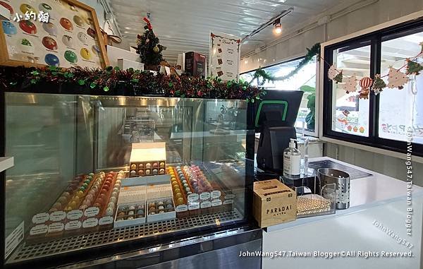 PARADAi Crafted Chcolate &amp; Cafe Centric Ratchayothin3.jpg