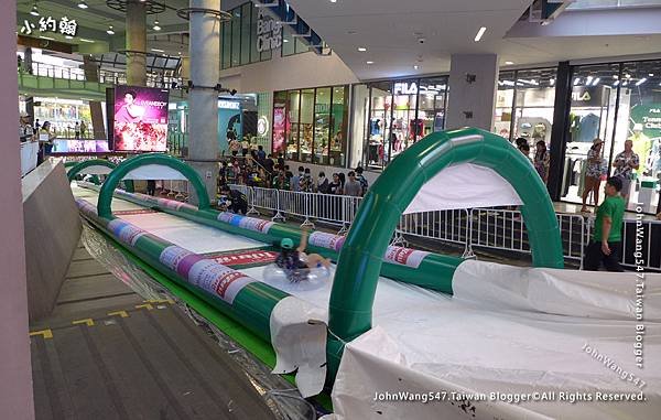 曼谷潑水節Songkran@Siam Square One.jpg