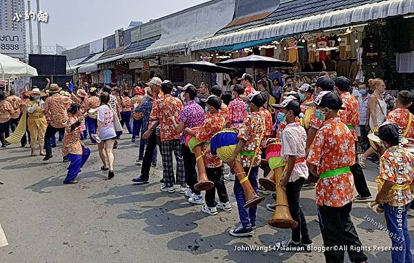 曼谷潑水節恰圖恰週末市集Chatuchak market1.jpg