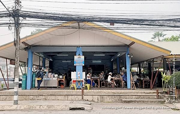 Blue noodle shop Chiang Mai2.jpg