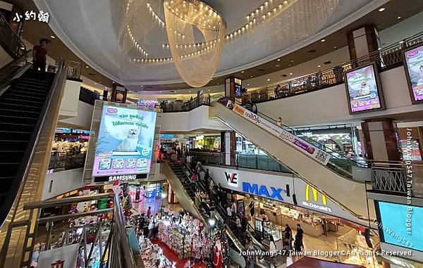 Major Cineplex Ratchayothin Mall1.jpg