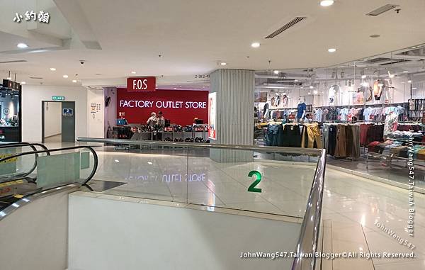 FOS outlet store Suria Sabah.jpg