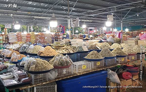 Anjung Kinabalu(KK Night Market)Fish market2.jpg