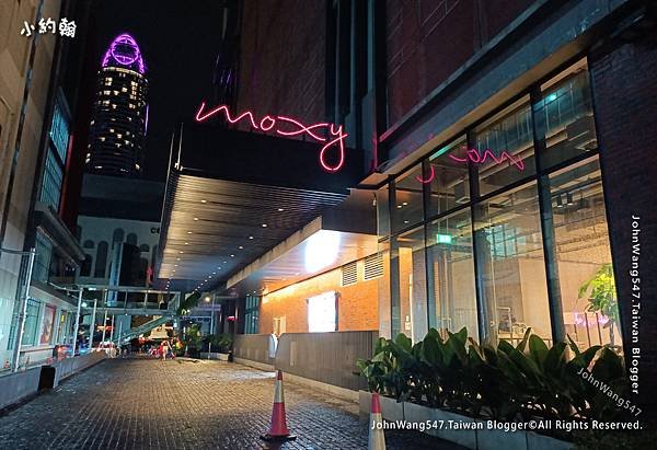 Moxy Bangkok Ratchaprasong Hotel5.jpg