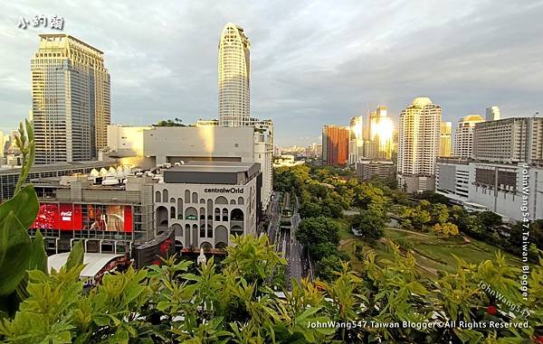 Moxy Bangkok Hotel outdoor relax zone5.jpg