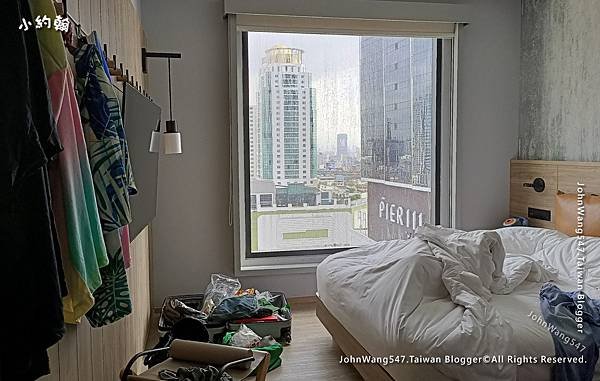 Moxy Bangkok Queen Room with City View.jpg