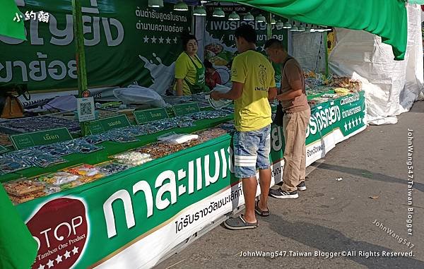 Phra Samut Chedi Festival Market2.jpg