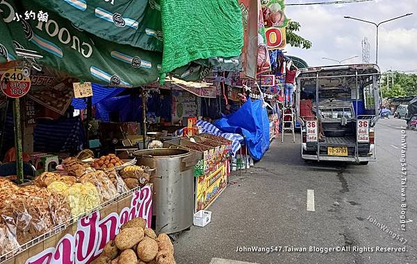 Phra Samut Chedi Festival Market4.jpg