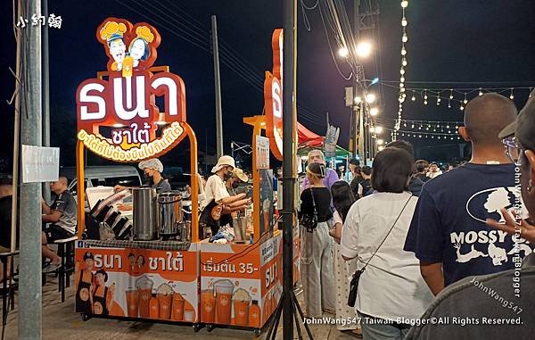 thai tea shop in Save One GO Night Market.jpg