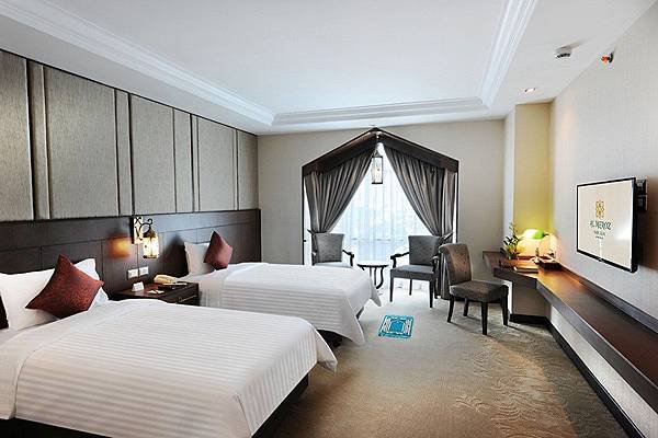 Al Meroz Hotel Bangkok Hotel Room2.jpg