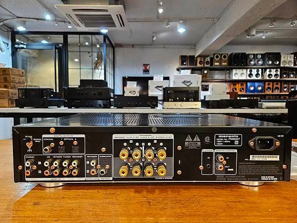 音響店家的客人寄賣二手好物 Marantz PM 6007賣