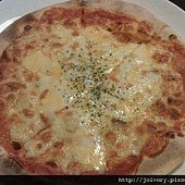 板橋-龍眼樹Pizza 起司總匯.jpg