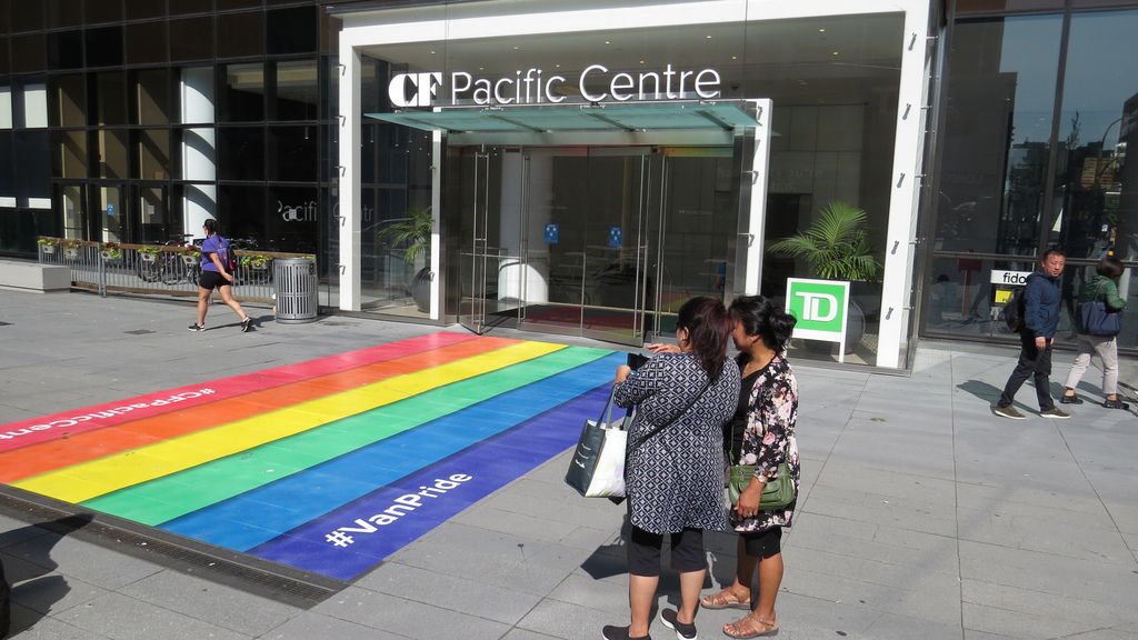 2019 Vancouver Pride Parade 0804-01