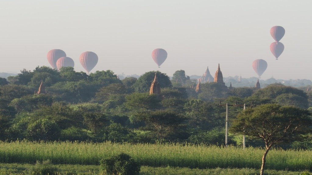 緬甸的民主夢 20141117_071000_Old Bagan.jpg