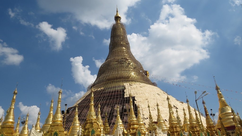 仰光 Shwedagon %26; St. Mary%5Cs 20141112_125800_Yangon.jpg