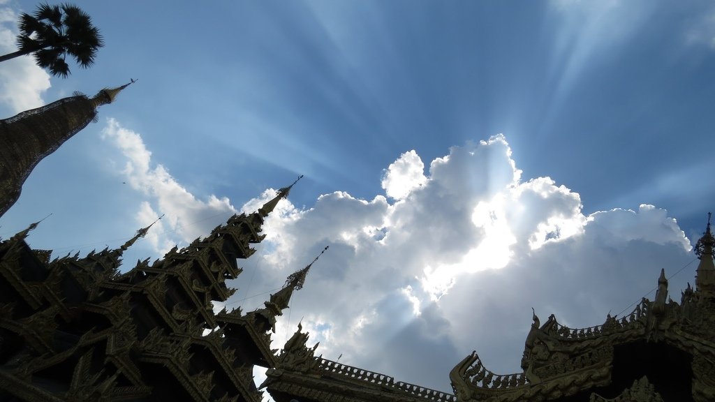 仰光 Shwedagon %26; St. Mary%5Cs 20141112_134900_Yangon.jpg