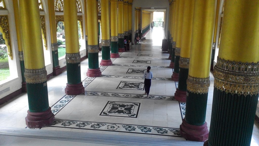 仰光 Shwedagon %26; St. Mary%5Cs 20141112_142828_Yangon.jpg