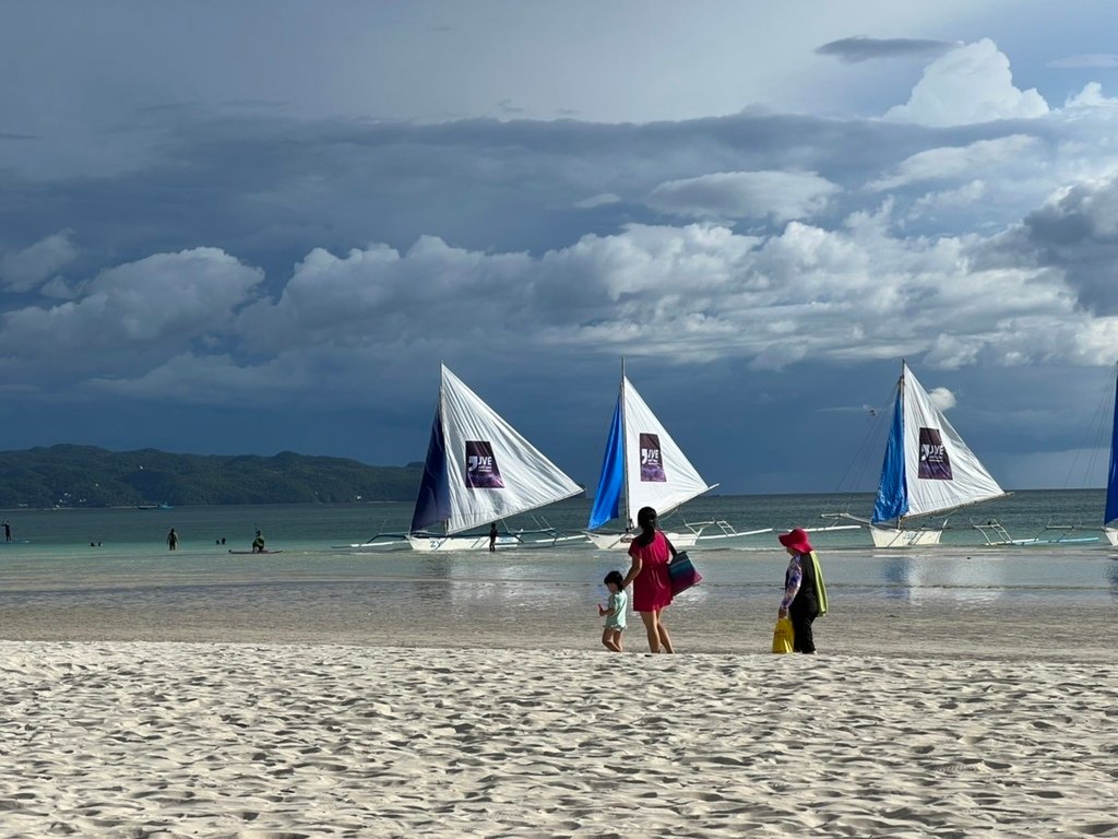 叢林旅館野趣生活 20220429_Boracay_60_White Beach.jpg