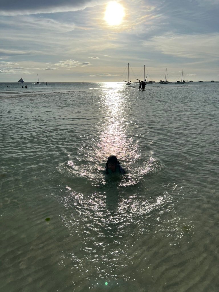 叢林旅館野趣生活 20220429_Boracay_78_White Beach He.jpg