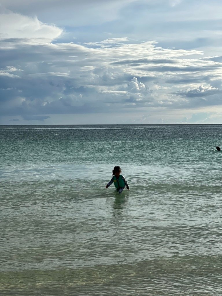 叢林旅館野趣生活 20220429_Boracay_83_White Beach He.jpg